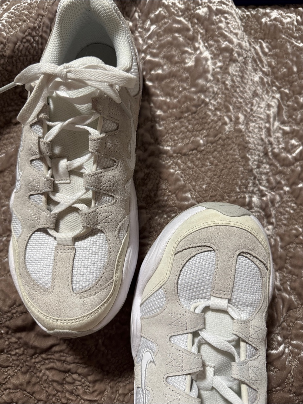 Nike Tech Hera Women’s Cream and White Chunky Runner Sneakers - Picture 3 of 5